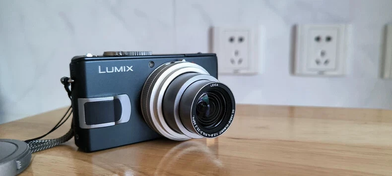 Panasonic LUMIX DMC-LX1 Digital Cameras for Sale - Shop New & Used