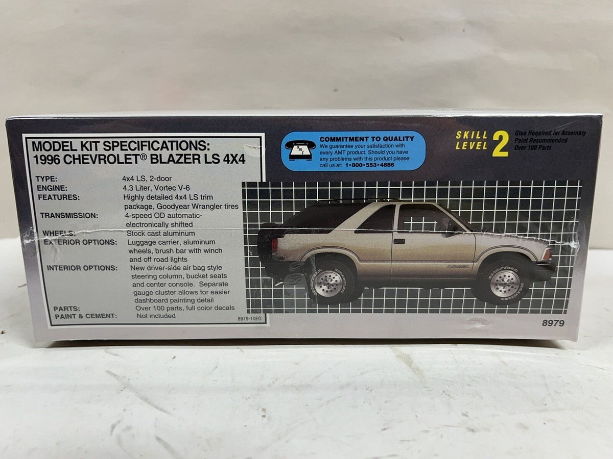 1/25 Chevy 1996 Blazer LS 4x4 Chevrolet Truck Model Kit #8979 New