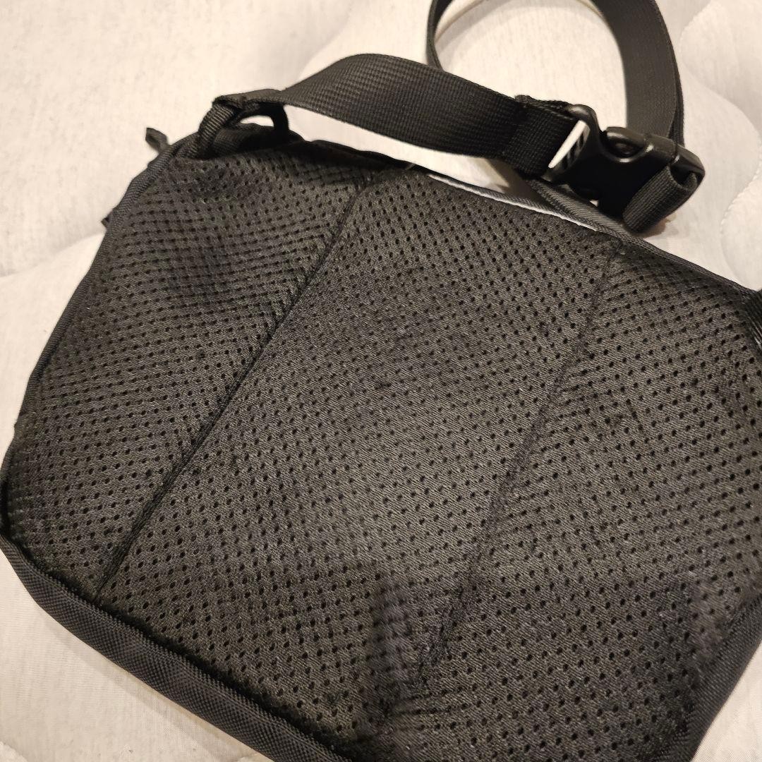 Arc'teryx Mantis 2 Shoulder Bag Discontinued Crossbody thumbnail 3