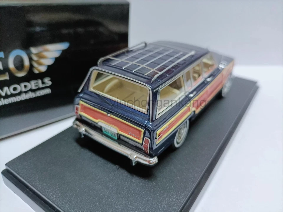 Neo 1:43 Jeep Grand Wagoneer SUV Wagner Luxury Off Road Vehicle Model-Blue - Image 3 of 4