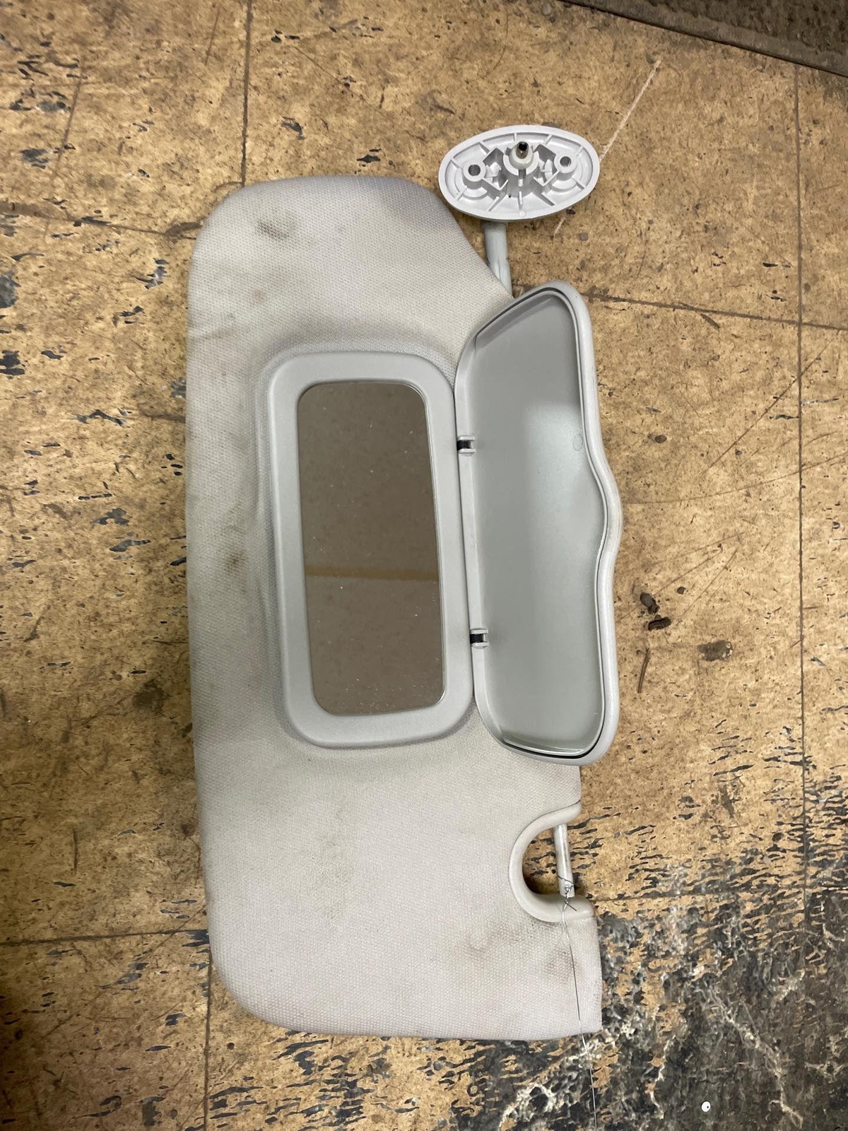 OEM DRIVER SIDE GRAY Sun Visor JEEP PATRIOT Left 10 11 12 13 14 15 16