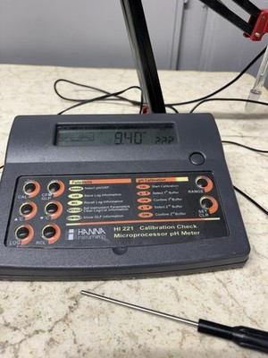 Hanna HI 221 Calibration Check Microprocessor PH Meter