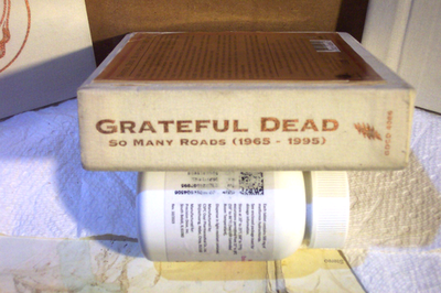 THE GRATEFUL DEAD 5 CD SET - So Many Roads 1965-1995 w Booklet
