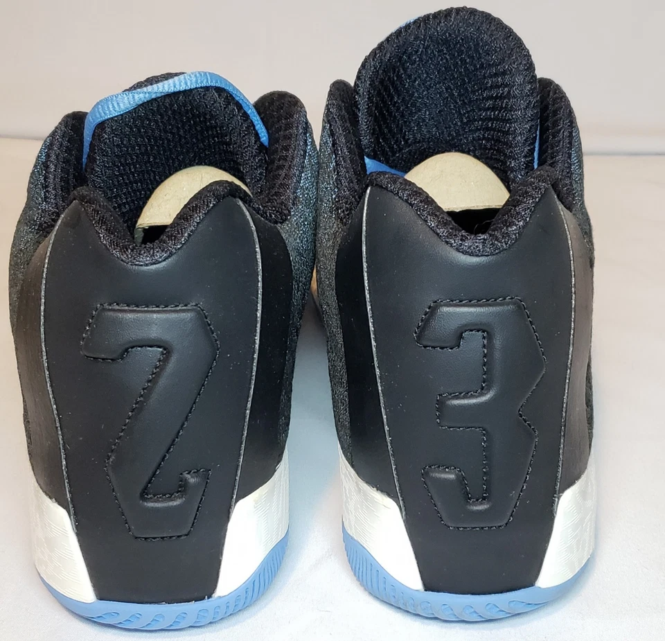 Talla 11 - Air Jordan 29 Low UNC Foto 4 de 4