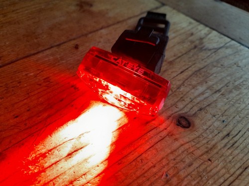 Cateye Viz 150 usb rechargeable rear bike light 4 modes hardly used.