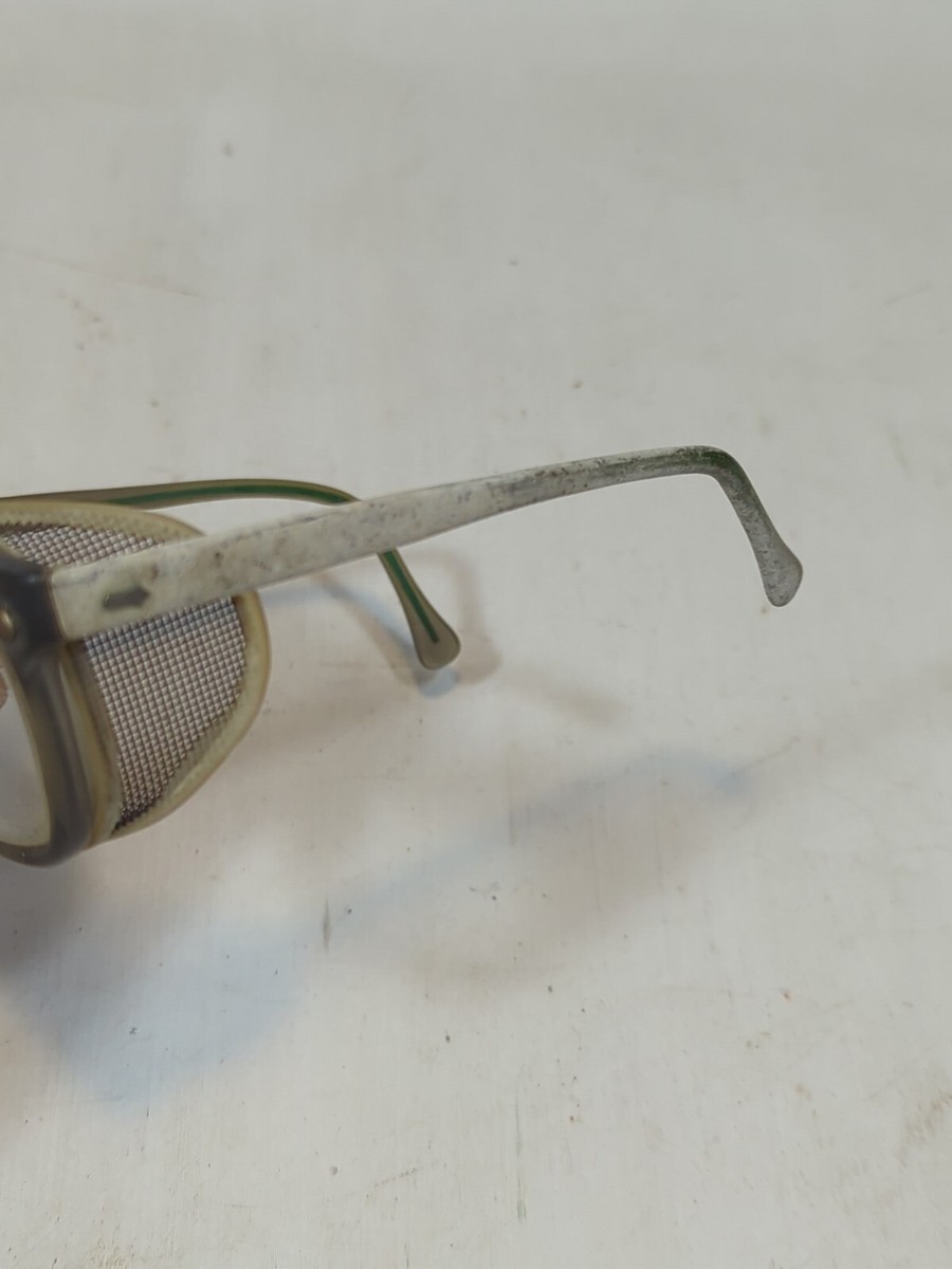 AO American Optical Industrial Protective Eyewear w AO American Optical Industrial Protective Eyewear w