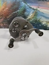 Vintage PFLUEGER SUPREME Baitcast Casting Fishing Reel Made In USA No. 2542