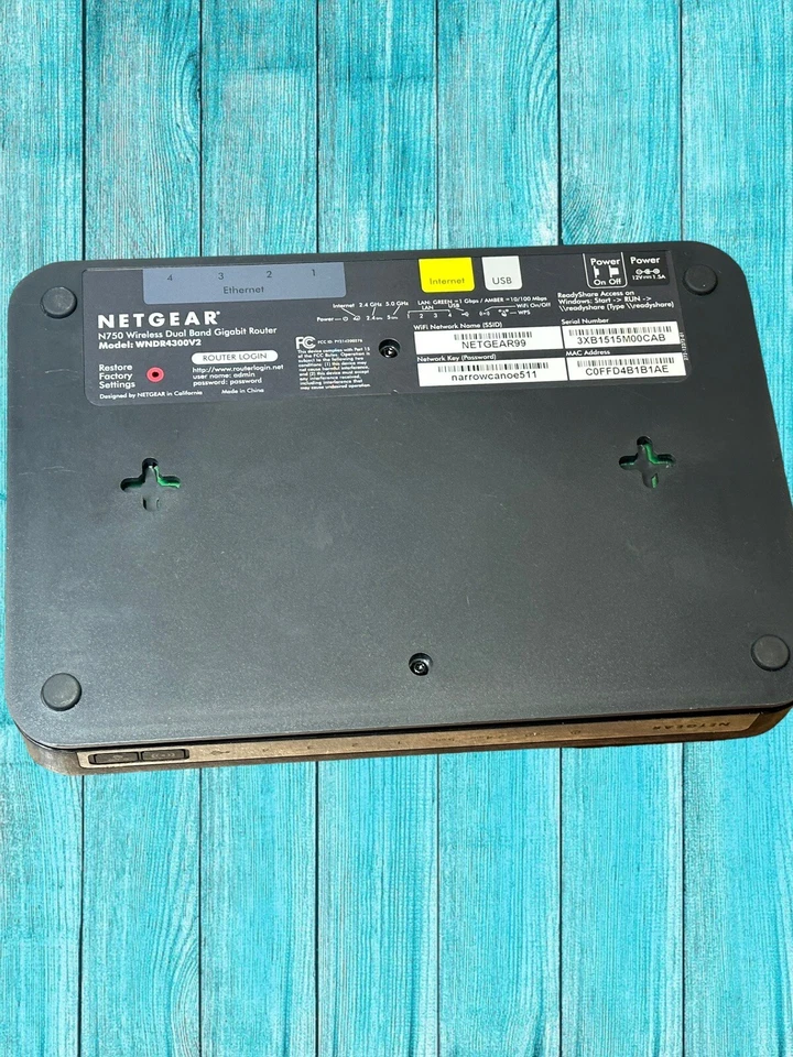 Linksys Instant Wireless-B USB Network Adapter - 802.11b (WUSB11-V4.0) - Image 3 of 4