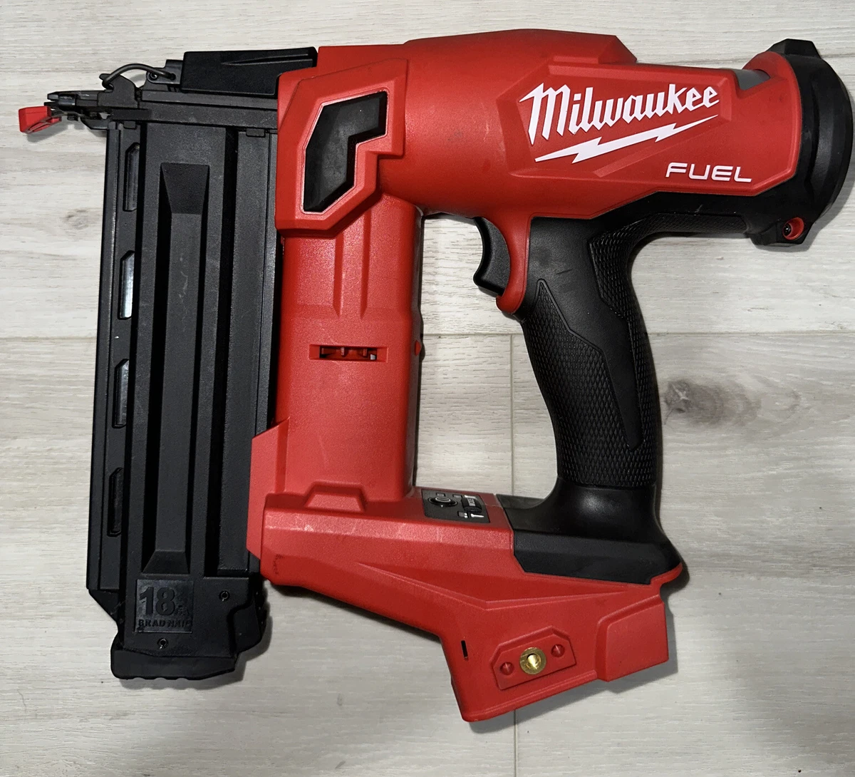 Milwaukee 18 Gauge 18M Fuel Cordless Brad Nailer w/out Battery, 2746-20