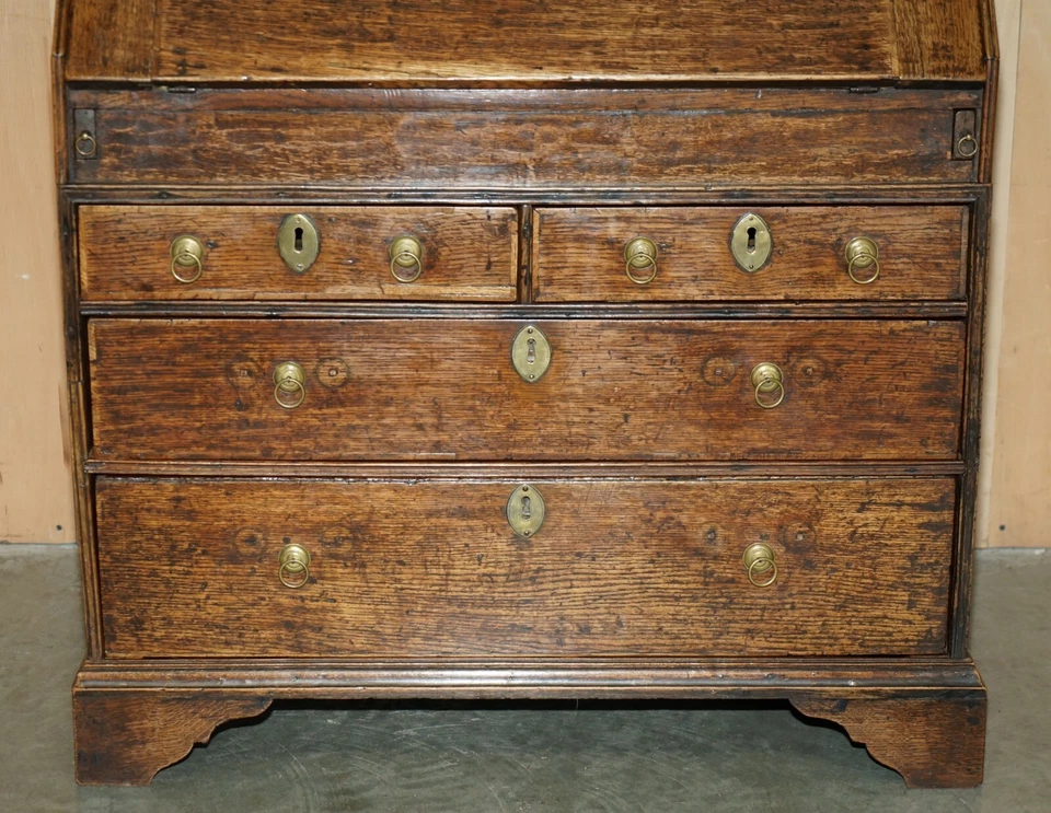 EXQUISITE EARLY GEORGIAN CIRCA 1760 WRITING BUREAU DESK WITH GREEN LEATHER TOP — 第 4/4 张图片