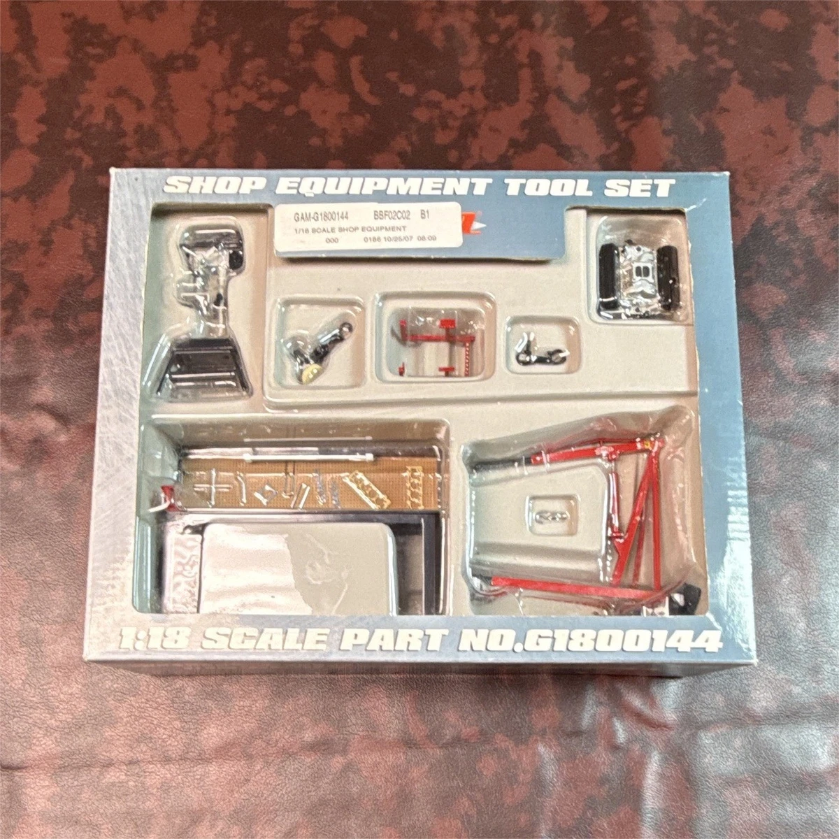 GMP 1:18 Scale Diecast & Toy Vehicle Accessories, Parts & Display