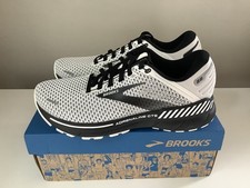 NEW Brooks Adrenaline GTS 22 Women's Running Shoes - White/Black - Sz 9