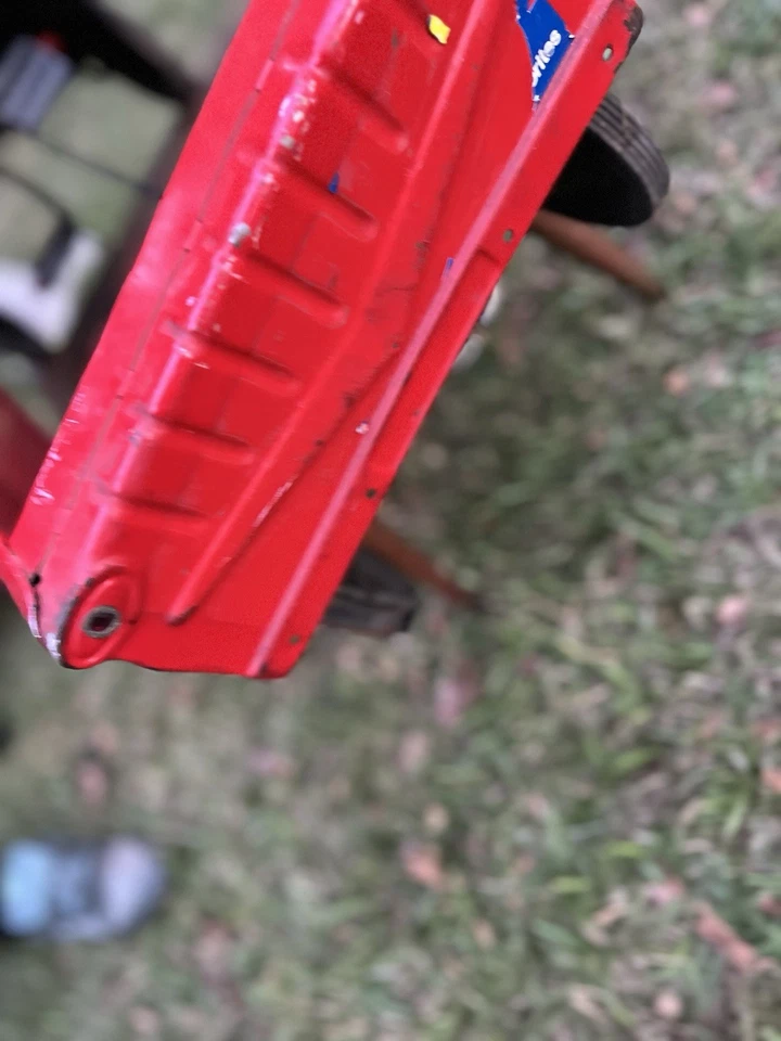 Carro de brinquedo da década de 1950.  Caminhão de bombeiros - Imagem 4 de 4