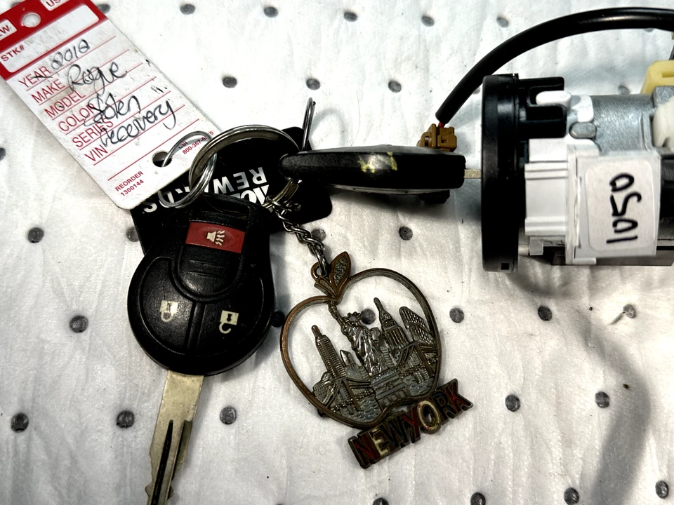 2008-2013 NISSAN ROGUE IGNITION SWITCH LOCK W/KEYS & IMMOBILIZER OEM 28590C9968 - Image 2 of 4