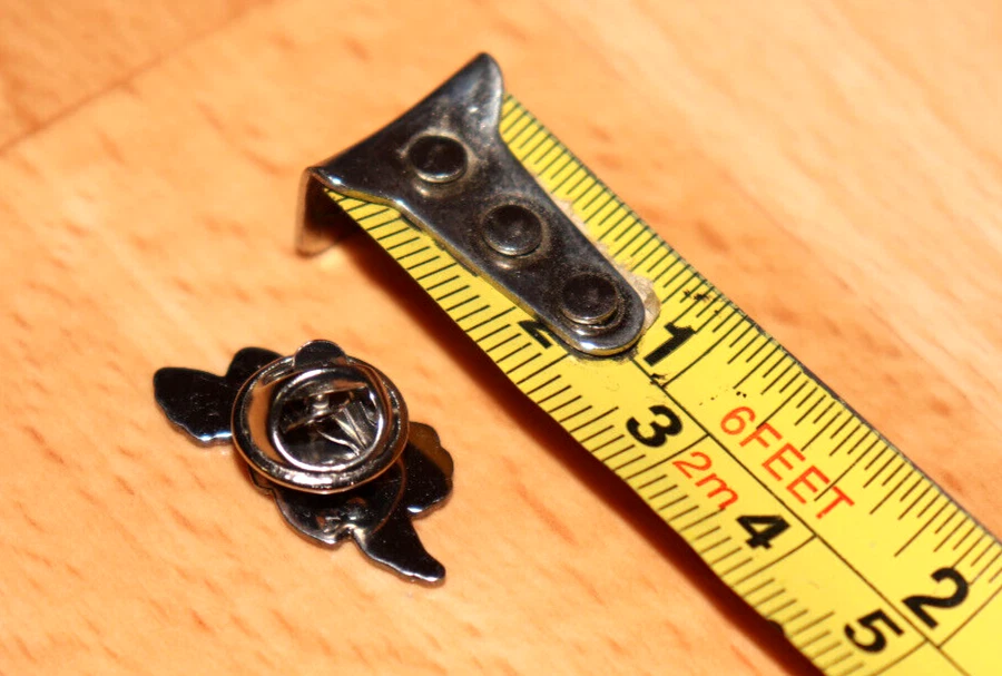 Pokemon Kyogre Pokemon GO Very Rare Pin / Badge - Image 3 of 4