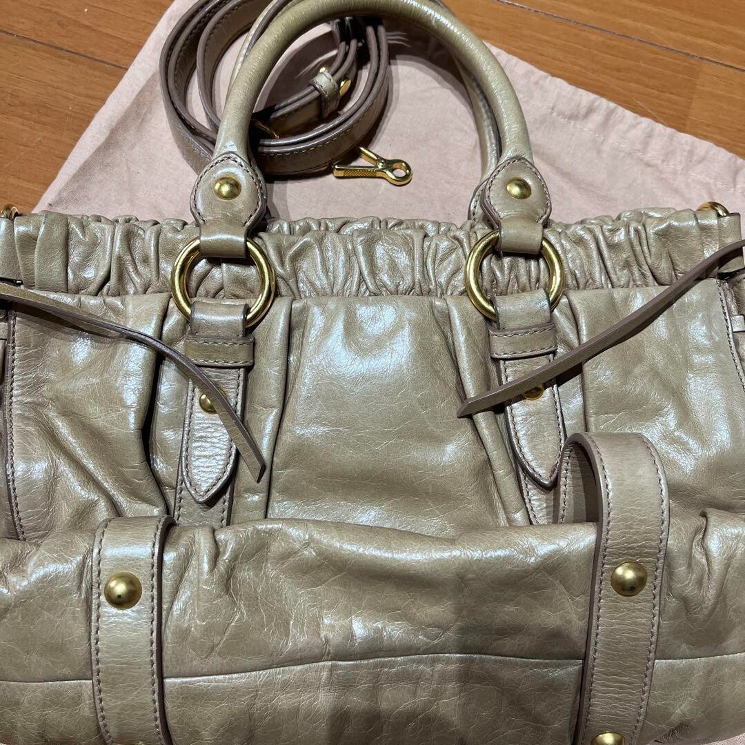 バッグ miumiu vitello lux 2way hand bag beige MiuMiu 2Way Shoulder Bag Handbag Vitello Lux Beige x Gold