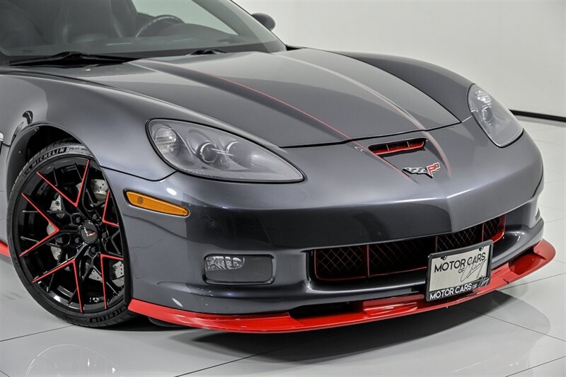 2011 Cyber Gray Metallic Chevrolet Corvette   | C6 Corvette Photo 2