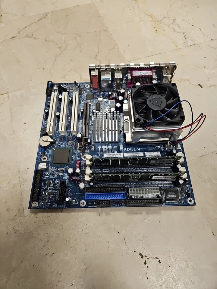 IBM A50 M50 865G Socket 478 ,AGP ,PENTIUM 4 MOTHERBOARD IBM 73P0595 TYPE REV 2.4 - Image 3 of 4