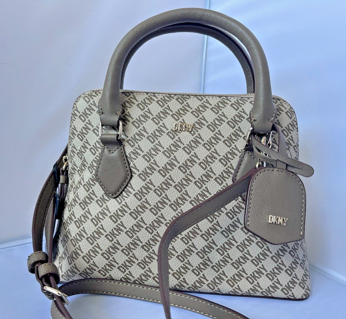 ®︎un DKNY BROOKDALE DOME Medium Signature Logo Satchel Crossbody Bag | eBay