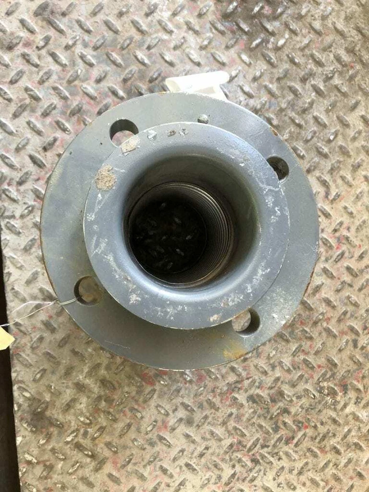 Manguera flexible de acero inoxidable trenzado con brida de 3" X 10,25" / junta de expansión Foto 3 de 4