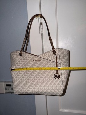 Michael Kors Shania Large Jet Set Chain Shoulder Tote Bag in Vanilla Signature