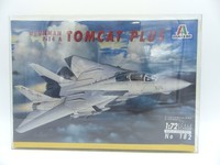 Italeri Grumman F-14A Tomcat Plus No 182 1:72 1990 Factorysealed Showcasebox Nos