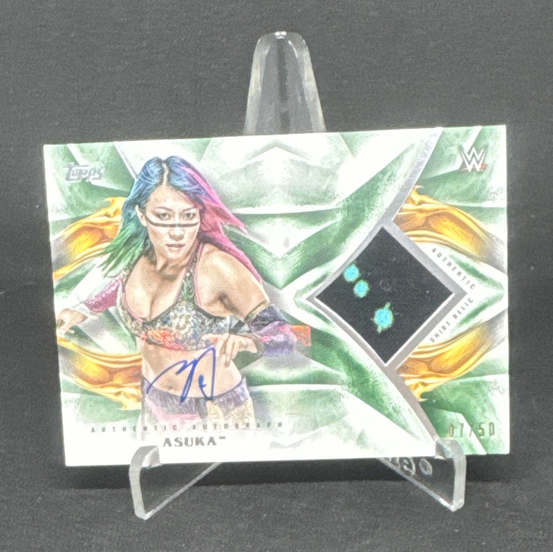 Topps 2019 WWE Undisputed Asuka Autograph Relics Green #UAR-AK /50