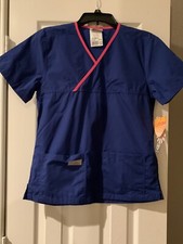 Urbane Scrubs Scrub Top Ladies XS NWT NEW Pockets Blue/pink Y-neck Longer Length