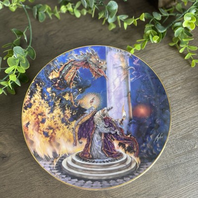 Royal Doulton ''Dragon Master'' by Myles Pinkney, Limited Edition 8'' Porzellan Teller