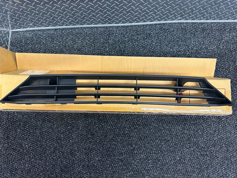 Parachoques delantero para Mitsubishi Mirage 2021-2024 repuesto parrilla inferior nuevo estilo Foto 2 de 3