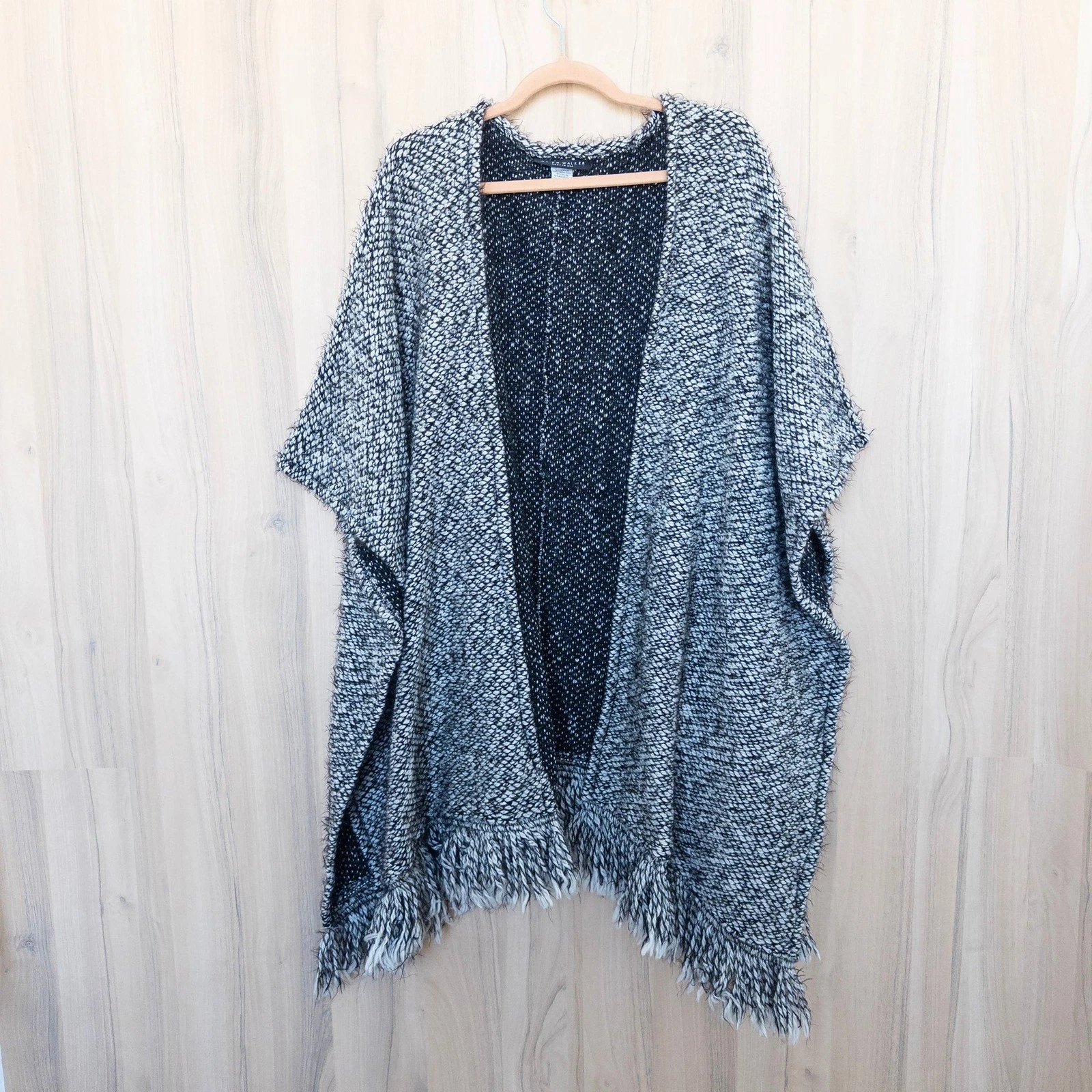 Bryn Walker Womens Wool Poncho Size XL Black White Fringe Lagenlook Boho Cozy
