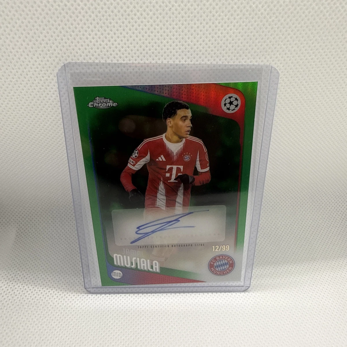 Soccer Bayern Munich Autographed Sports Trading Cards
