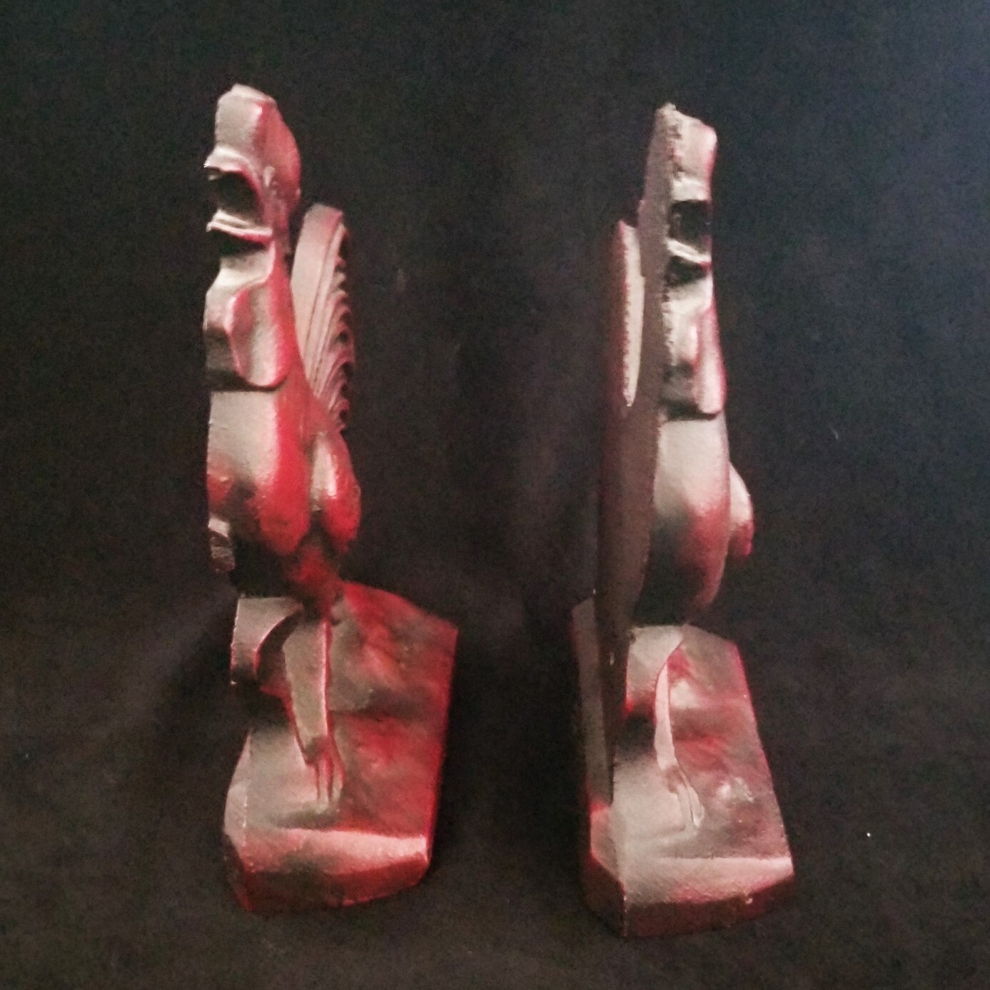 PAIR OF RED VIRGINIA METALCRAFTERS / OSV CAST IRON ROOSTER BOOKENDS