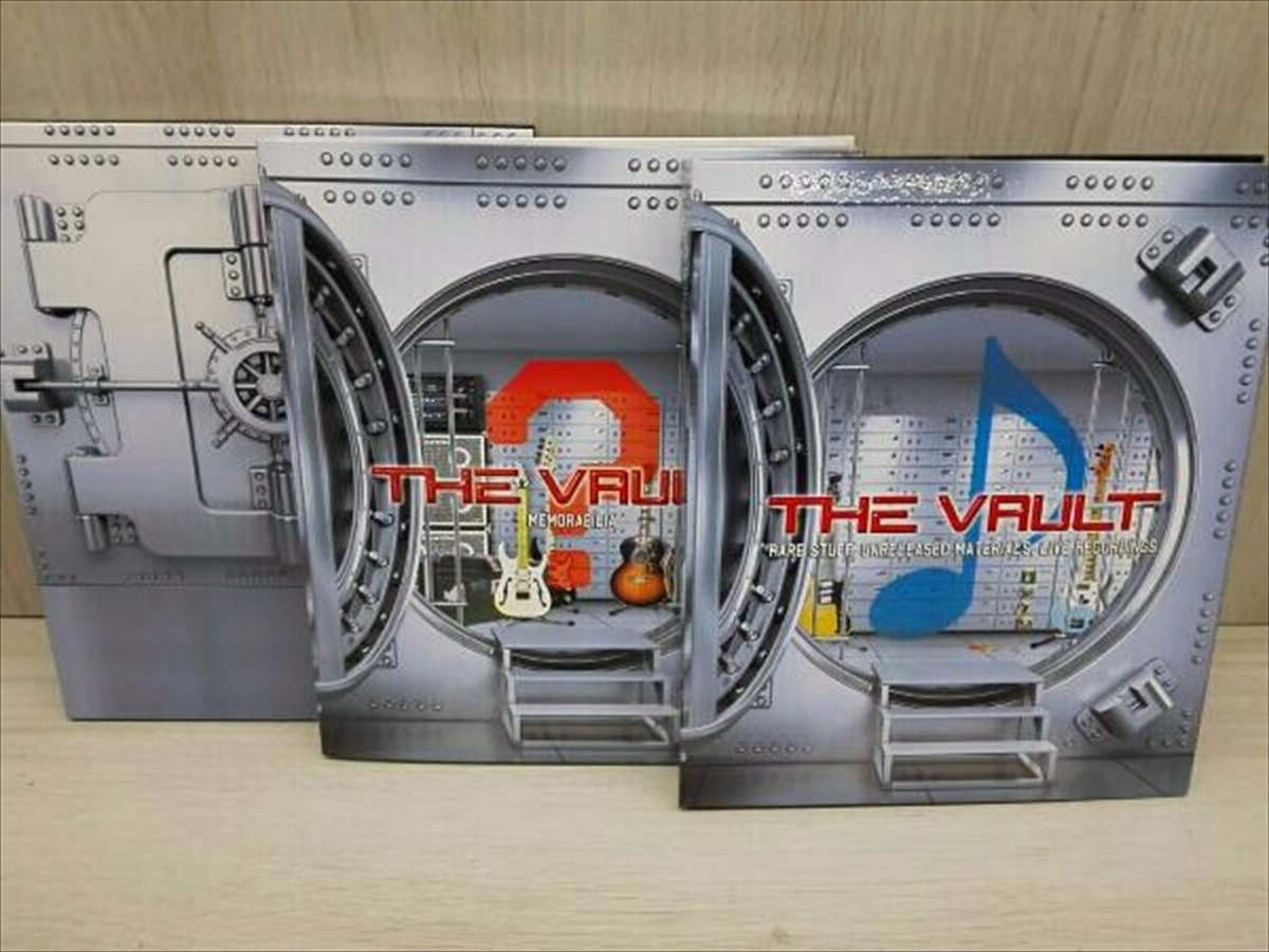 The Vault 25th Anniversary official archives box CD+2DVD, Limited