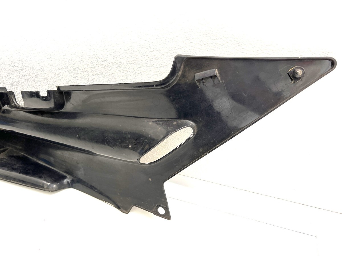 90-93 Kawasaki Zx11 Left Side Rear Tail Cover Fairing