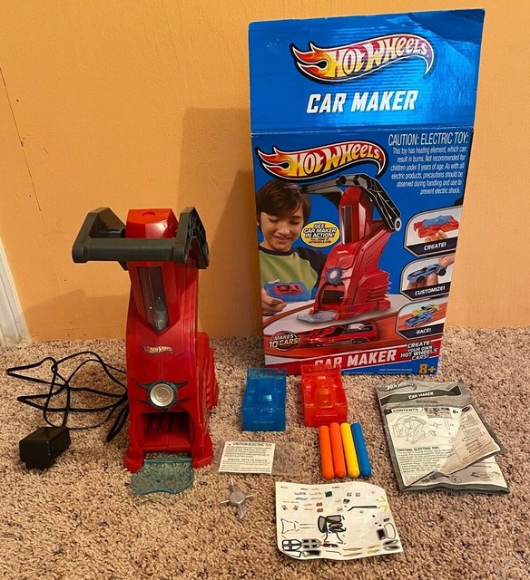 2012 Hot Wheels Car Maker