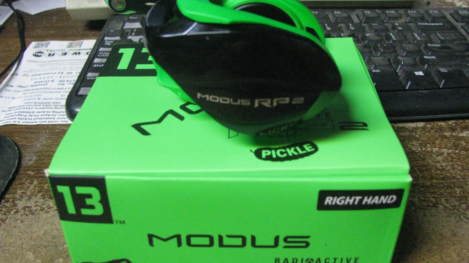 13 fishing baitcast reel, nib, "modus", radioactive pickle, RH, 7.3/1, free ship