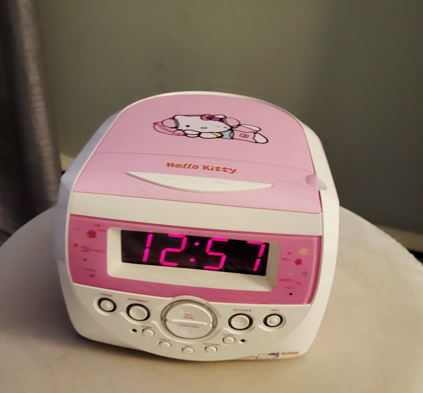 Hello Kitty Vintage 2008 CD Player Alarm Clock Radio Pink Sanrio Tested Working