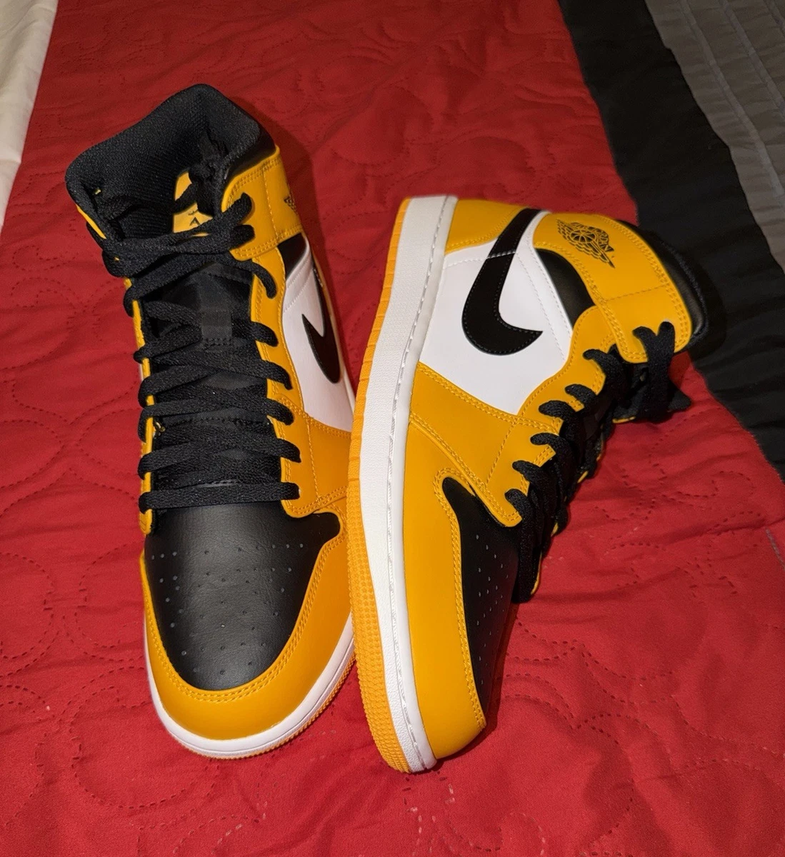 Preços baixos em Jordan 1 Mid Yellow | eBay