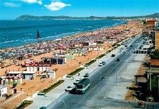 Miramare di Rimini  Lungomare e spiaggia Stra...