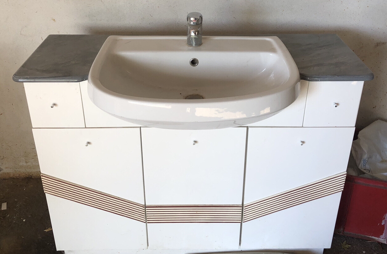 mobile bagno a terra senza lavabo
