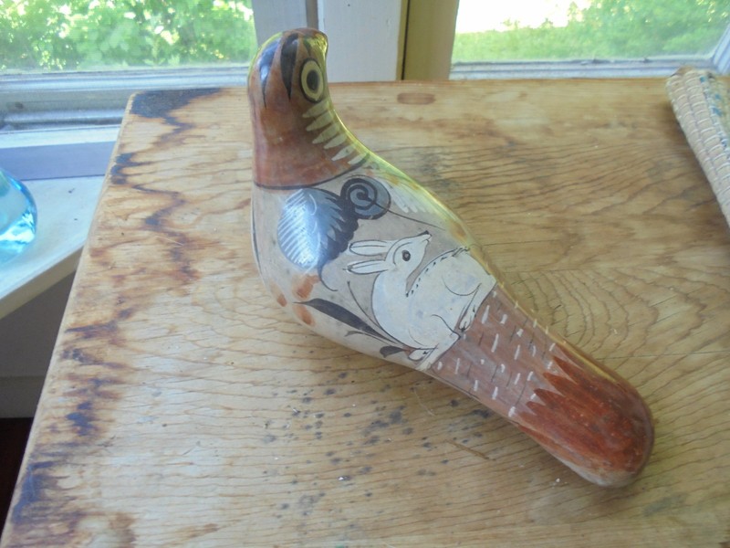  MEXICAN Pottery Dove -  Stunning Vintage Folk Art-   Nice Colors 