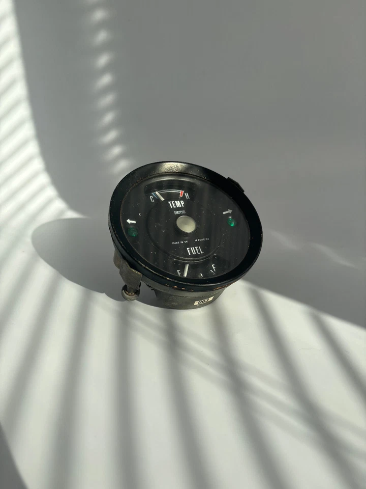 Smiths temp and fuel gauge 2207/02 made in UK - Image 2 of 4