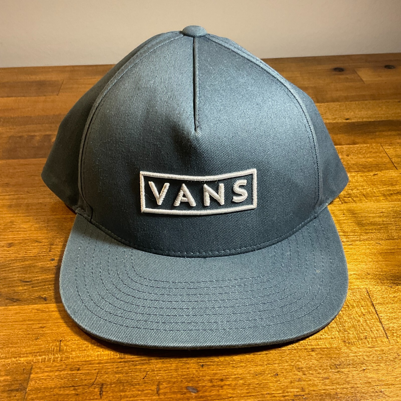 Vans snapback hat - image 1