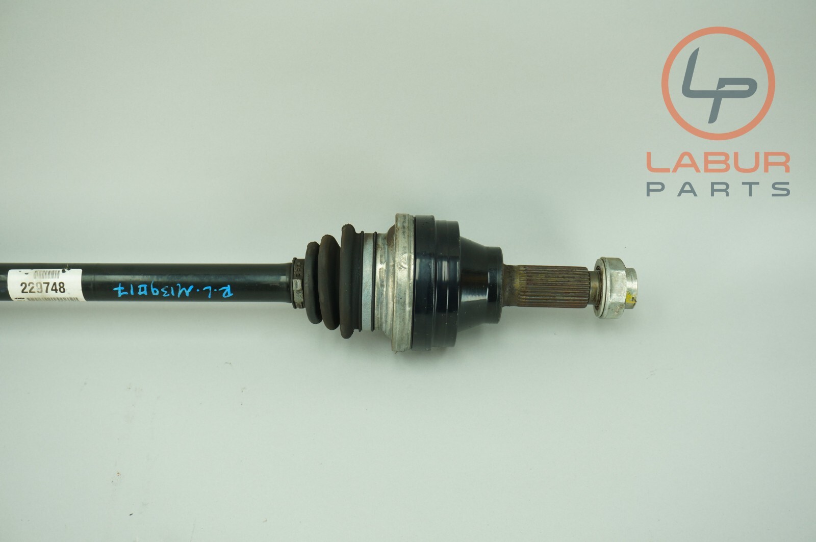 M139 08-19 Maserati Quattroporte Rear Left or Right Side Axle CV Half Shaft 6502