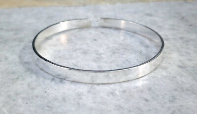 ブレスレット SILVER CRYSTAL DETAIL CUFF BRACELET Silver Cuff Bracelet With Crystals | FashionJewelry.com