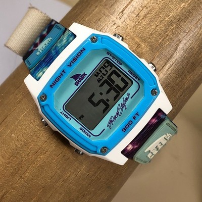 Freestyle Shark Unisex FS101017 Night Vision Nylon Quartz Digital Watch 8 1/4''
