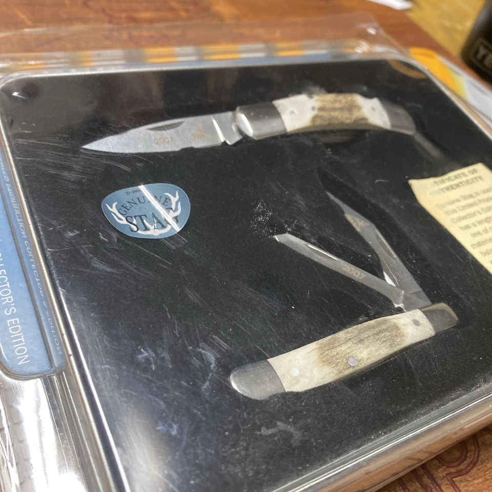 Cuchillos de bolsillo plegables con mango de ciervo Gerber 2007 edición limitada (2) descontinuados Foto 3 de 4