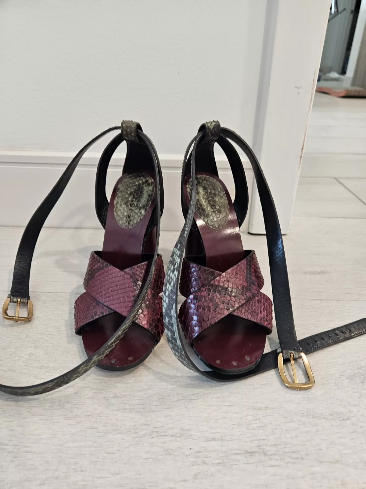 CHAUSSURES SANDALES GUCCI EN CUIR DE PYTHON VÉRITABLE NEUVES DANS LEUR BOÎTE POINTURE EU 34 US 5 ITALIE