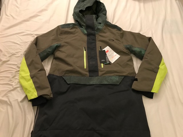 oakley snowboard jackets 2018